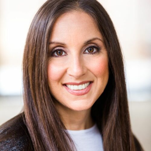 headshot of Rabbi Jen Kalzuny